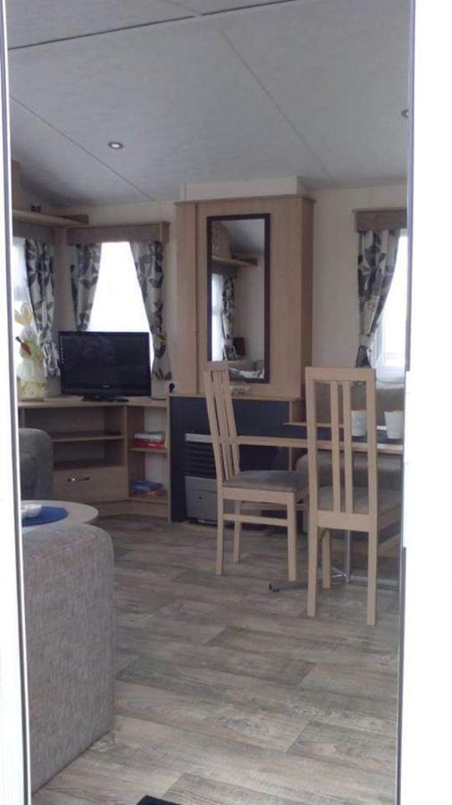 Luxe Vakantiechalet Met Omheinde Tuin Bredene 6Pers Exterior photo
